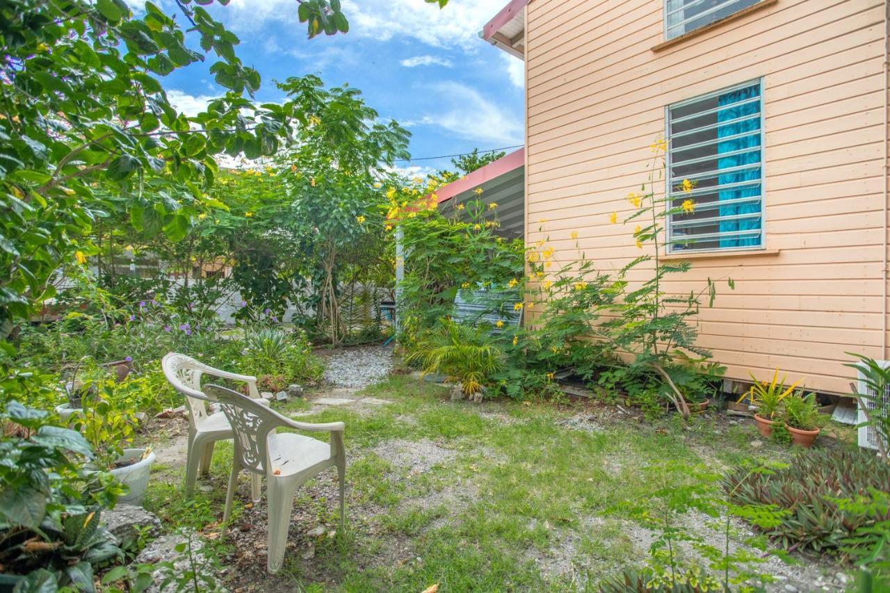 Appartement Charmant Au Carbet Avec Vue Sur La Mer 50 M² Le Carbet Exterior foto