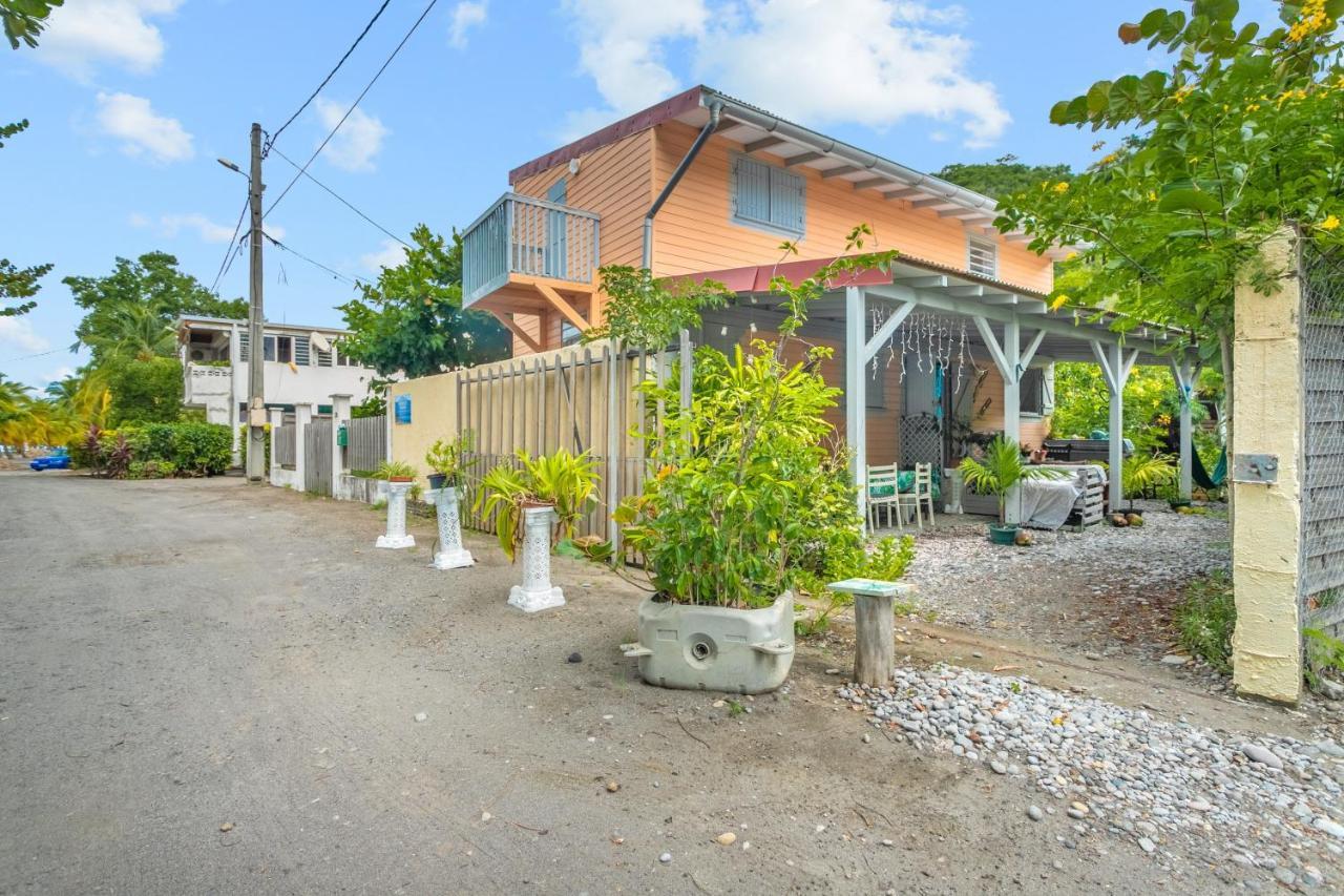 Appartement Charmant Au Carbet Avec Vue Sur La Mer 50 M² Le Carbet Exterior foto