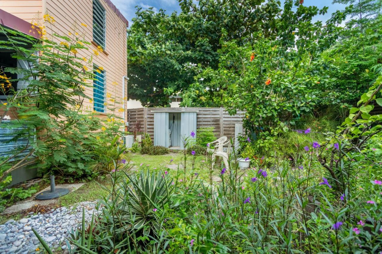 Appartement Charmant Au Carbet Avec Vue Sur La Mer 50 M² Le Carbet Exterior foto